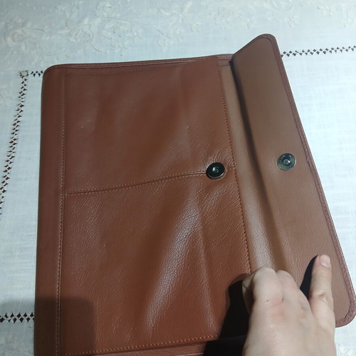 Leather A4 Folder Lavor like new with tablet and document pockets