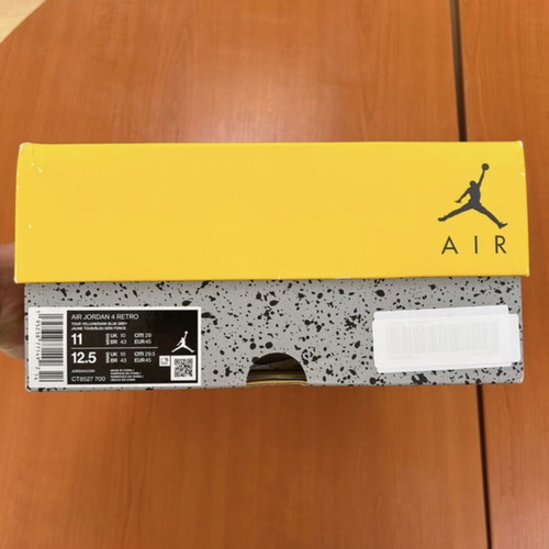 Air Jordan 4 Lightning sneakers size 45 like new