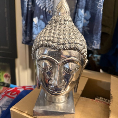 Buddha bust like new heavy construction