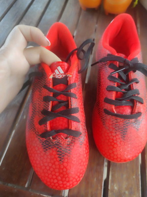 Adidas football shoes size 32 like new