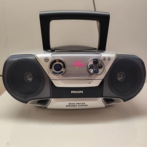 Philips AZ1310 Boombox portable radio used, digital tuner only