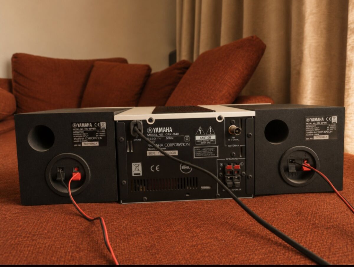 Yamaha CRX-040 Mini Hi-Fi System Like… - € 100,00 - Vendora.cy
