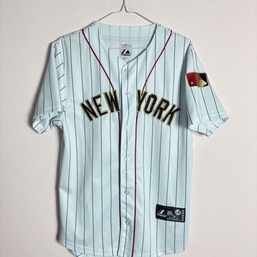 New York Yankees baseball jersey like new, size S - M