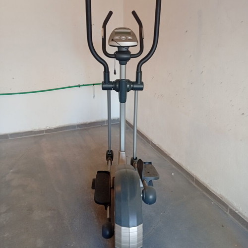 Kettler Verso 307 elliptical machine like new