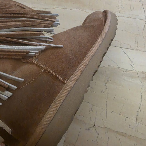 Ugg Classic Short II Fringe boots used, size 36