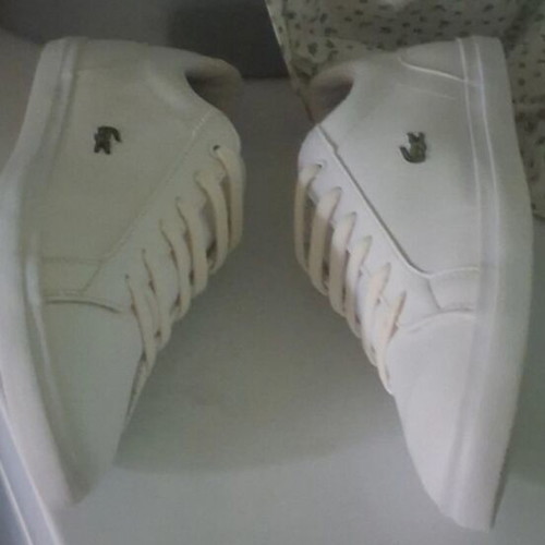 Lacoste sneakers white, like new, size 39