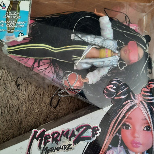 Mermaze Mermaidz Jordie Mermaid Doll Series 1, complete set with box