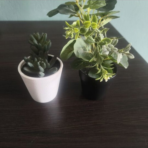 Fake plants like new, set of 2