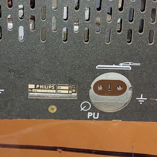 Philips radio from the 1950s used