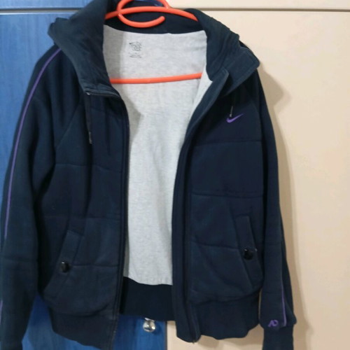 Nike women's hoodie like new, warm lining, black, size M