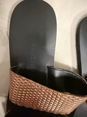 Glamazons leather sandals, black and gold, size 37