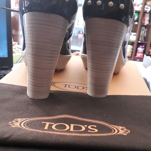 Tod's pumps new brown patent leather high heels size 40.5