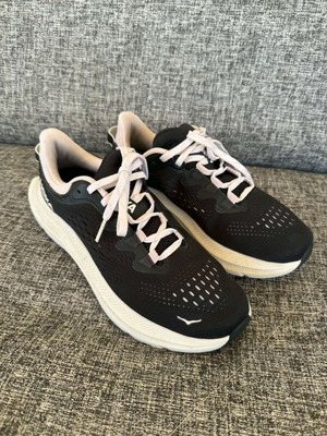 Hoka Kawana 2 women's running shoes size 39.5
