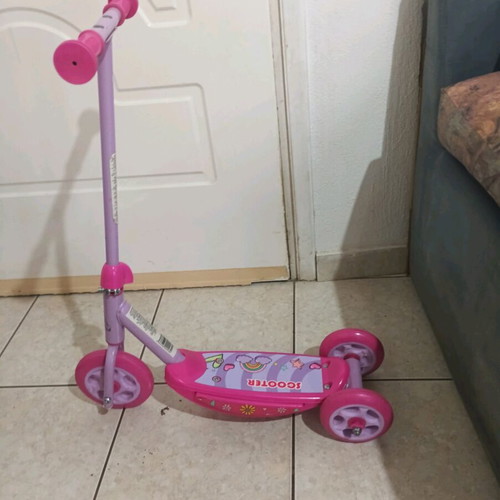 Children's scooter like new