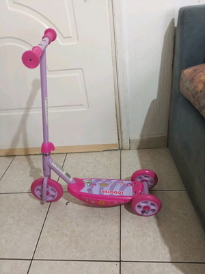 Children's scooter like new