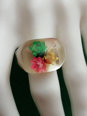 Blown glass ring new with dried flowers and sand shade