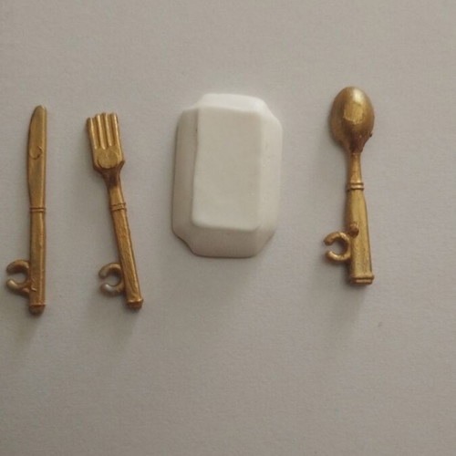 Miniature doll tea set white gold tone, new