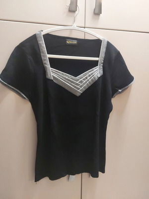 Women's summer blouse black size L like new