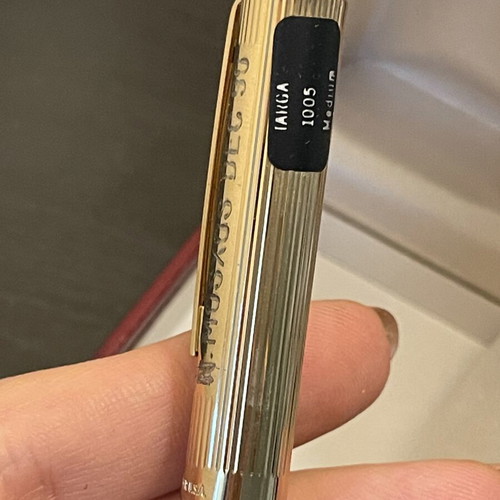 Sheaffer 14K 585 fountain pen used with box and 2 refills