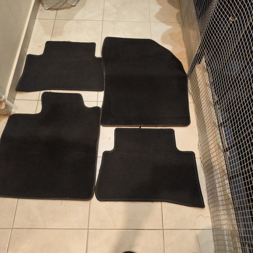 Toyota car mats like new for Chr Yaris Auris