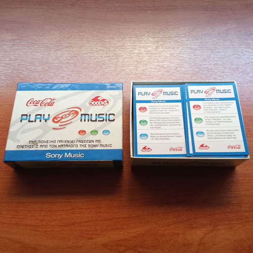 Play Music board game collectible like new, Goody's Coca Cola Sony Music 2000s