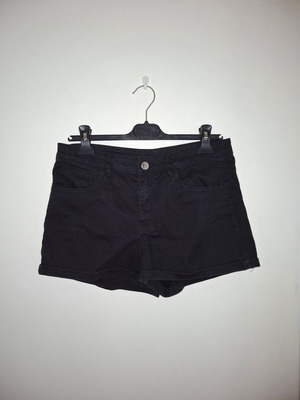 H&M Divided black shorts used, size 38-40, slim fit, pockets
