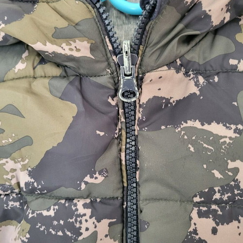 Reversible jacket for 2-year-old boy like new, blue and camouflage