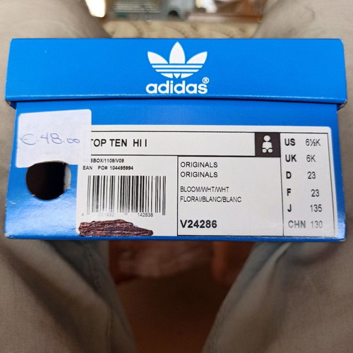 Βρεφικά παπούτσια Adidas μεταχειρισμένα, UK no6, ανατομικά