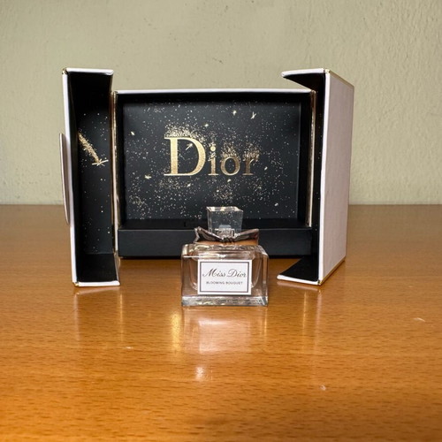 Miss Dior Blooming Bouquet mini perfume new in limited edition box 5ml