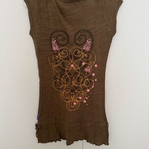 Freesoul women's t-shirt like new, olive with embroidery