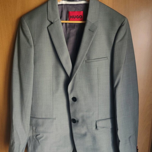 Hugo Boss men's suit like new, Extra Slim Fit, gray