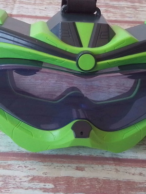 Fotorama Alien Vision Blaster Challenge mask with gun used model 3051