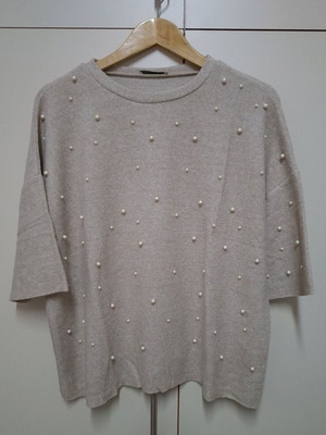 Zara pullover with 3/4 sleeve like new, beige with pearl beads