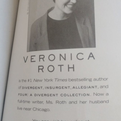Divergent by Veronica Roth like new, English edition