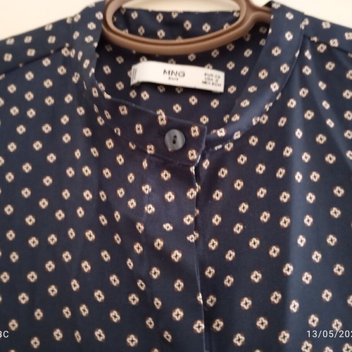 Mango satin shirt like new, size XS, beige and blue
