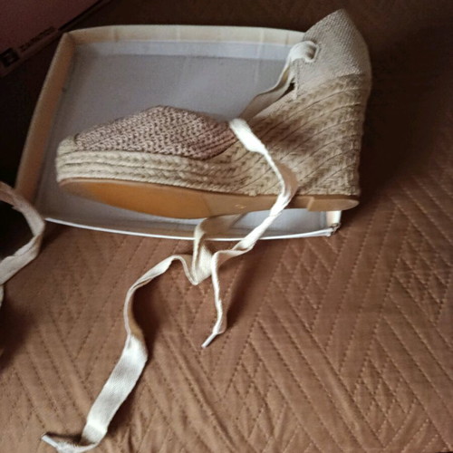 Beige Summer Platform