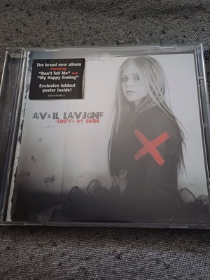 Avril Lavigne Under My Skin CD άλμπουμ σαν καινούργιο με πόστερ