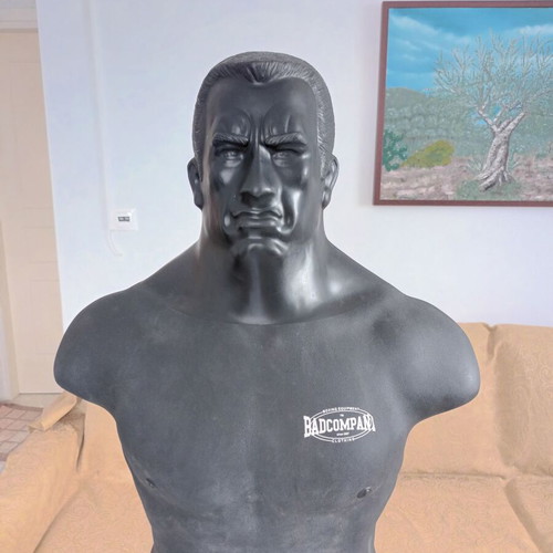 Bob style punching dummy like new, very sturdy, fill with water or sand, German product