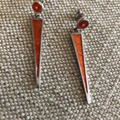 Silver earrings like new with orange filling