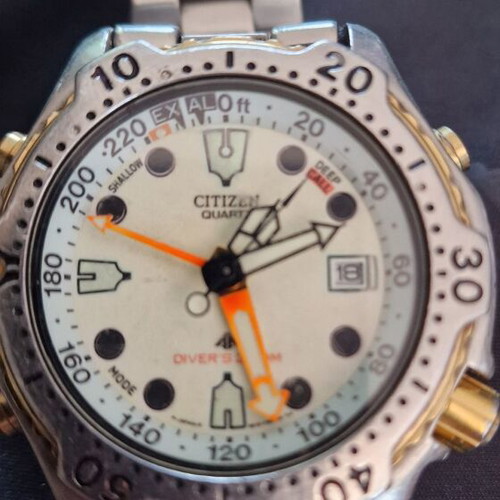 Citizen Aqualand Promaster 200m Diver used with Depth Sensor D2-17