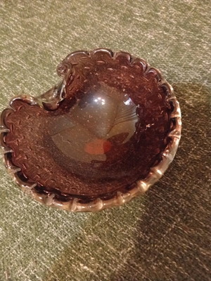 Murano ashtrays like new, set of 2, dark purple bubbles