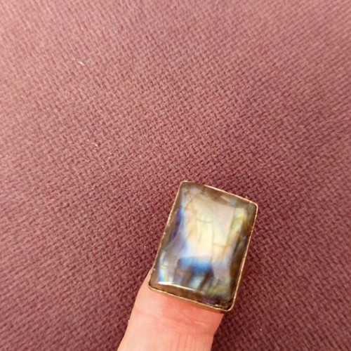 Ring with labradorite energy crystal, new, multicolor