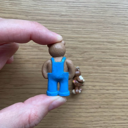 Kellogg’s Teddy Dad Bear 1995 figure used with small Nici bear gift