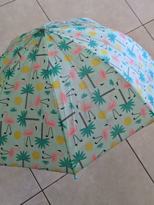 Children's umbrella with flamingo like new