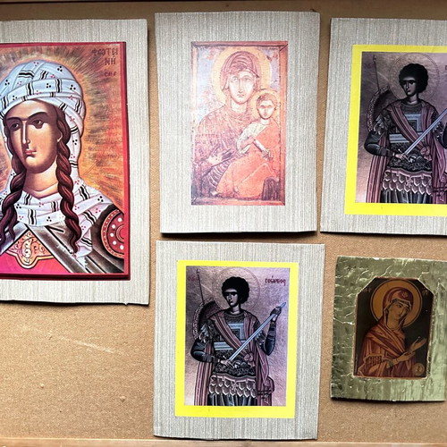 Religious images on cardboard like new, pack of 5