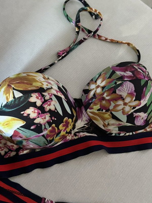 Strapless swimsuit like new, size 42, multicolor