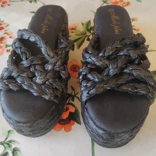 Knitted platforms like new, black, size 40