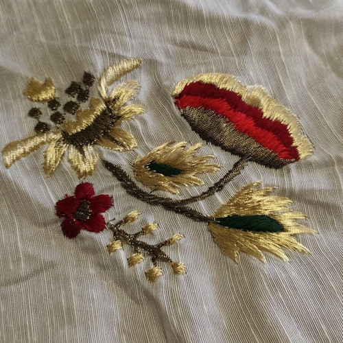 Handmade old tablecloth used, diameter 150