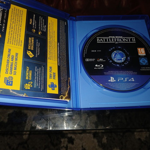 Star Wars Battlefront II PS4 like new, multiplayer action
