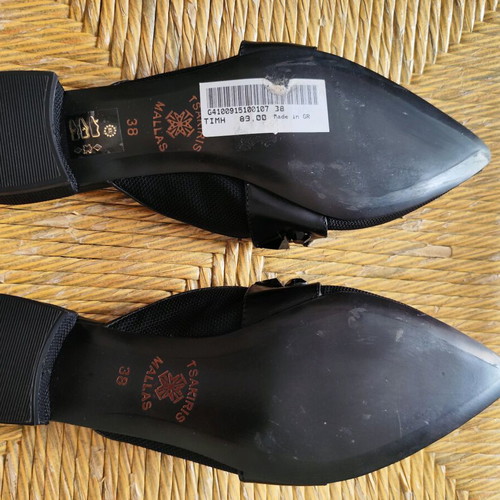 Tsakiris Mallas pointed-toe low heel slip-on mules like new size 38 black